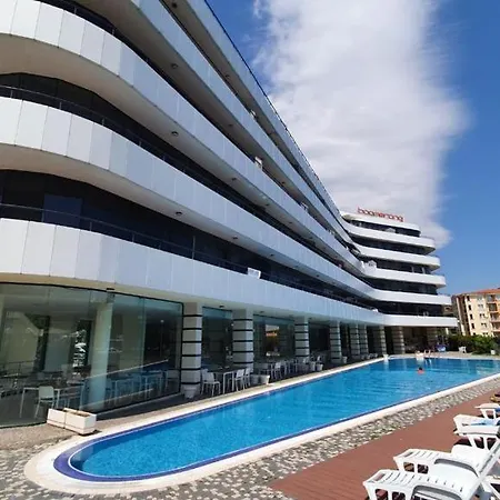 Апартамент Boomerang Residence